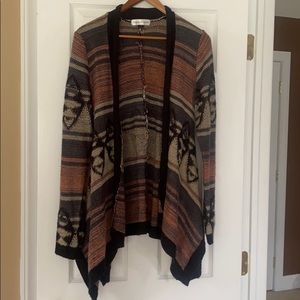 Luxe Apothetique patterned flowy cozy cardigan